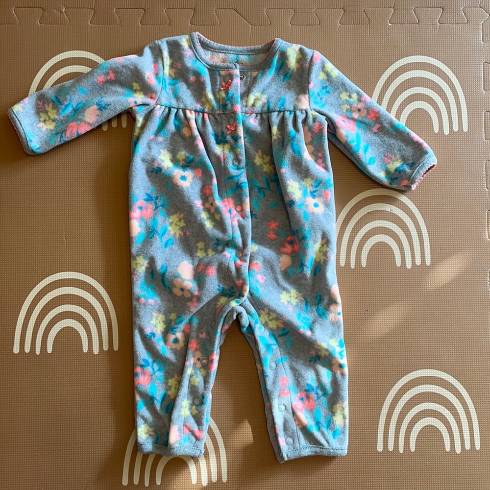 Carter’s pajamas/ warm outfit